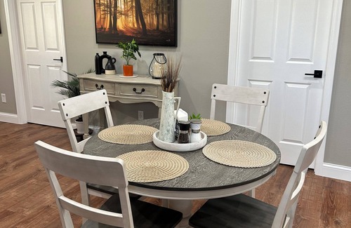 Tonkawa Casa | Adorable New Remodeled 3BR 2 BA quiet neighborhood!