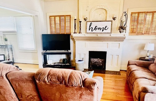 Blackwell Casa | Adorable newely renovated home ❤️🏡🎀