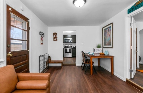 Imperial Casa | Adorable small house - quiet & safe - 2 BR 1 Bath