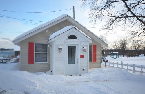 Suttons Bay Casa | En el centro de Sweet Cherry-Suttons Bay-Super lindo estudio-Bay al otro lado de la calle