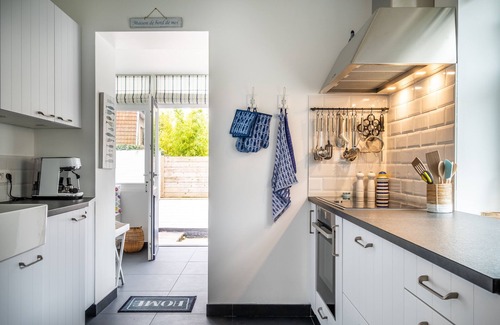 Sint-Idesbald Casa | Adorable cabaña típica de la costa belga
