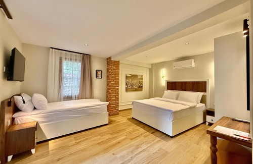 Kaleici Hotel | Adria Inn