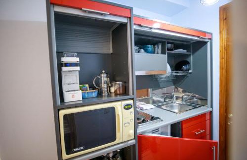 Zavlani Apartamento | Adriana's downtown studio-parking lot included