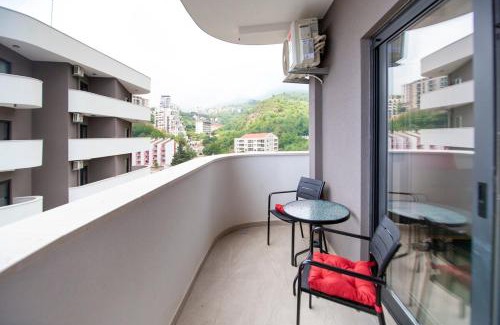 Becici Apartamento | Adriatic calm Terrace & Parking
