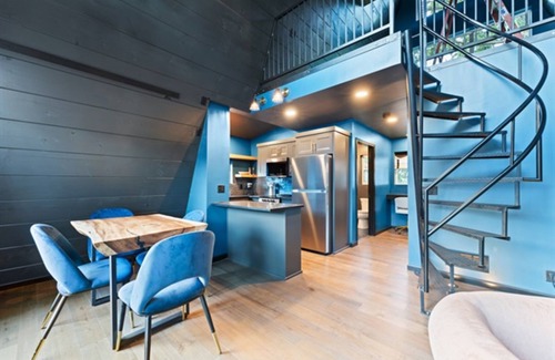 Omaha Cabina | The Constellation Aries - Romantic-Steam Shower-Ho