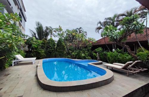 Legian City-Centre Casa | Adus Beach Inn