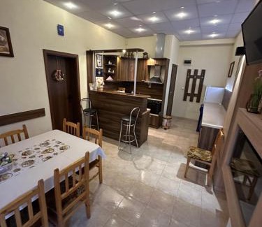 Madzhare Casa | Advel Guest House