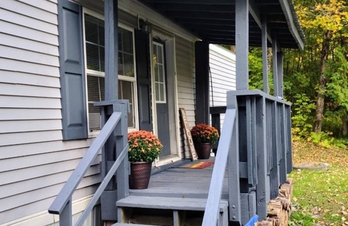 Barton Casa | Adventure awaits at Hikers Hideaway! Bike,Ski, ATV
