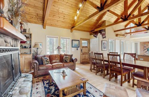 Deer Park Casa | Adventure Awaits Lodge
