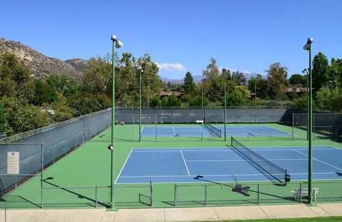 San Diego Country Estates Apartamento | Adventure Awaits! Pool, Mountain Biking, Fishing, Short Drive to Lenora Winery