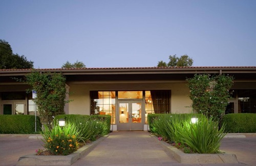 San Diego Country Estates Apartamento | Adventure Awaits! Pool, Mountain Biking, Fishing, Short Drive to Lenora Winery