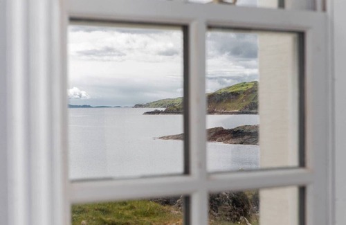 Breakish Casa | Eilean Sionnach Lighthouse Cottage