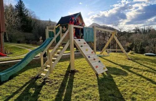 Store Cama Y Desayuno | Adventure Farm