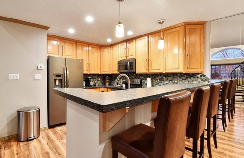 Midway Condominio | Adventure Hub~ski Resorts, Backcountry & Park City 3203 2 Bedroom Condo by RedAwning