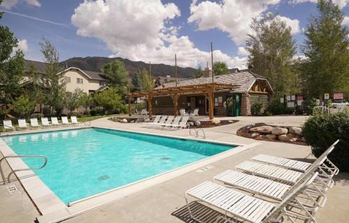 Eden Casa | Adventure & Relaxation Awaits Near Powder Mountain Eden Utah All Season Retreat Golf and Ski Resort