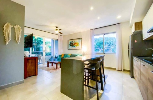 Akumal Apartamento | Adventurer’s 2BR Escape | Pool+BBQ + Walk to Beach
