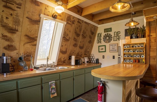 Stagetop Cabina | Adventures Rest- Perfect cabin for your expedition