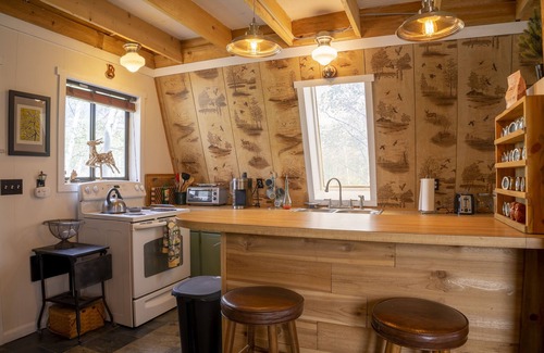 Stagetop Cabina | Adventures Rest- Perfect cabin for your expedition