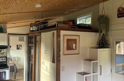 Barium Springs Casa | Adventurous tiny house! Located on 1 acre surrounded by evergreen forest
