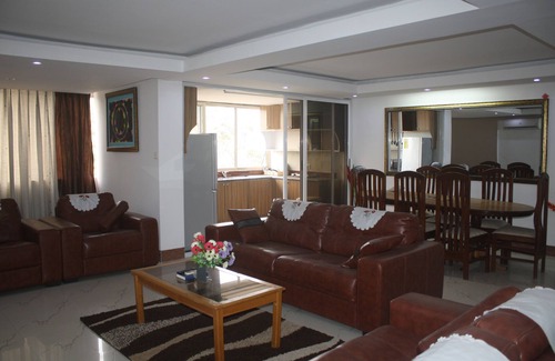 Labadi Hotel | Adwoa Wangara Apartments