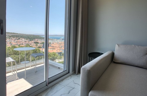 Cesme Apartamento | Suite-Superior-Baño Privado-Vista al Mar