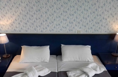 Agia Marina Condominio | Aegina Beachfront Superior - Breakfast Included
