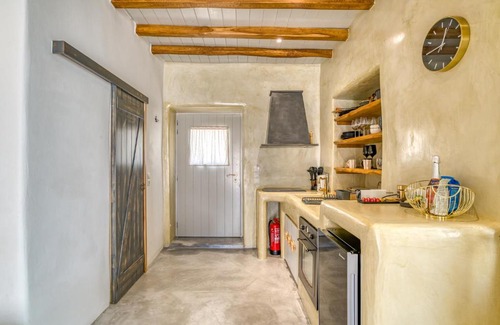 Naousa Apartamento | Aegis Royale Villa