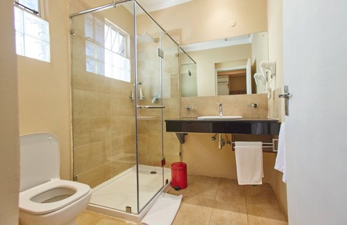 Nairobi West Hotel | Aero Club of East Africa