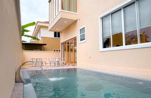 Hulu Kinta Casa | Aesthetic Muji Pool Villa in Ipoh 5BR 24Pax Karaoke Snooker Air hockey