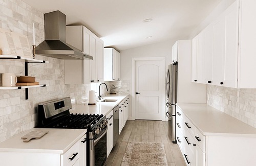Troy Casa | Aesthetic ranch style home with modern furnishings