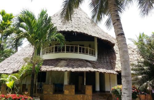 Galu Beach Villa | Aestus Villas Resort