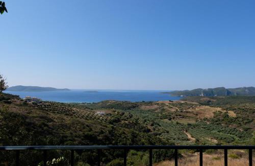 Foiniki Casa | Aetovigli