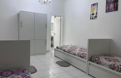 Al Mankhool Cama Y Desayuno | Afaf building