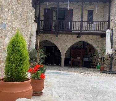 Omodos Casa | Afames House - Beautiful Traditional House