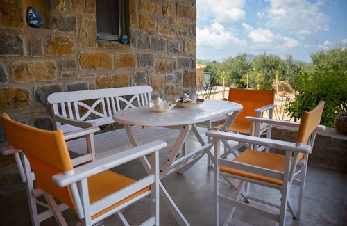 Pylos-Nestoras Villa | Afentiko Pigadi - Villa con vista al jardín