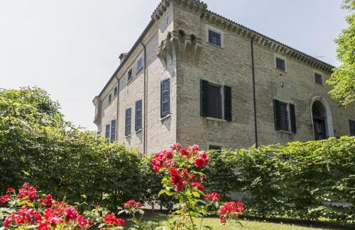 Massa Castello Casa | Affascinante e rilassante appartamento con piscina