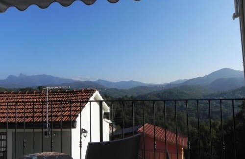 San Terenzo Monti Apartamento | Affittacamere Borgo degli Artisti boutique rooms