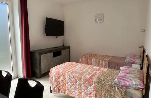 Mottarone Casa | Affittacamere EROI