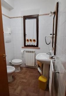 Gallina Casa | Affittacamere ALBA FIORITA