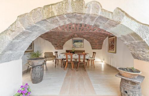 Scano di Montiferro Cama Y Desayuno | Affittacamere Le Muse