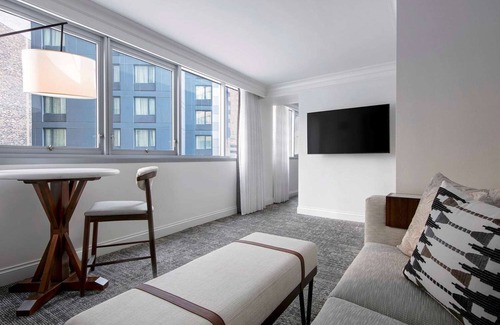 Downtown Chicago Complejo | Affordability Meets Comfort! Pets Allowed, Close to Picasso Statue