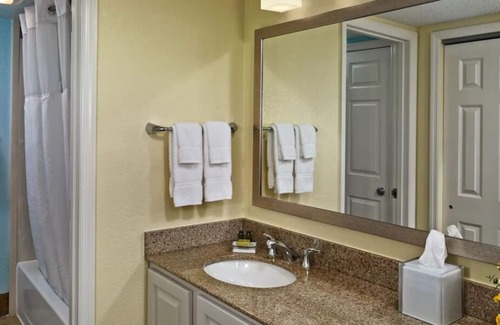 Highland Hills Casa | Affordability Meets Comfort! Free Parking, Pets Allowed
