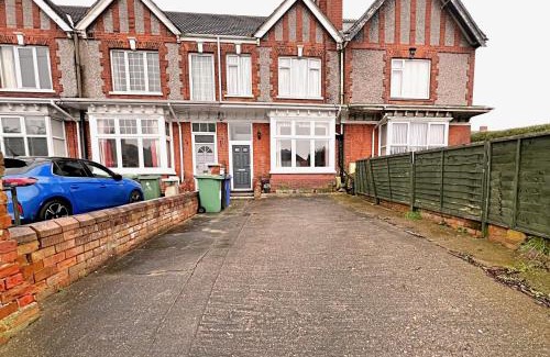 Cleethorpes Casa | Affordable and Comfortable Guest House by Sea