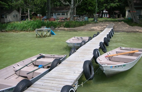 Lake Township Cabaña | Affordable Family Fun on the Platte Lakes Van Hammen Cottage #2