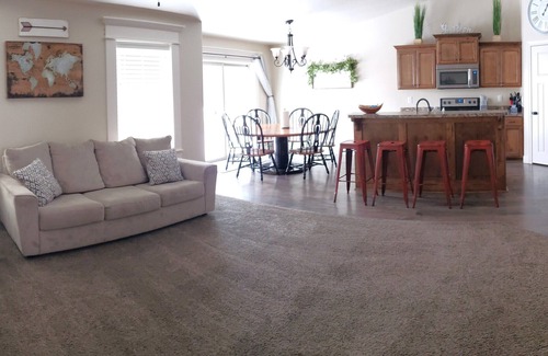 Idaho Falls Casa | Affordable Family Getaway- 90 minutes to Yellowstone