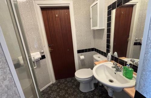 Blackpool Town Center Hotel | Affordable Golden Mile Hotel In Blackpool Close To The Beach And Blackpool City Centre