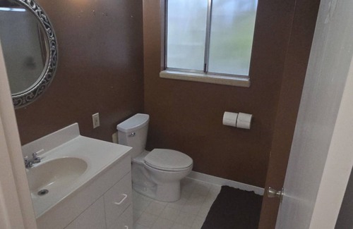 Half Moon Bay Casa | Affordable Ground Floor Unit In The Heart Of HMB Downtown: Former Mayor's House