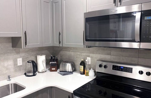 Southeast Calgary Casa | Affordable Luxury – 2-Bedroom Suite in Wolf Willow, Calgary!