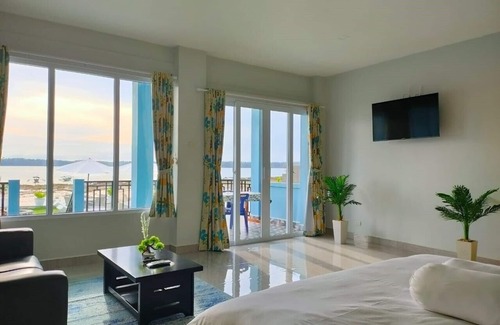 Nias Complejo | Affordable luxury Deluxe oceanfront suite