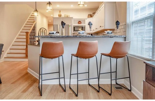 Highlands Casa | Affordable Luxury-All Kings-5 min to Urban Bourbon